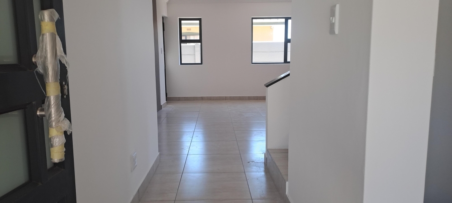 3 Bedroom Property for Sale in Dobson Western Cape